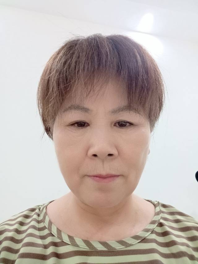 阿姨资料照片