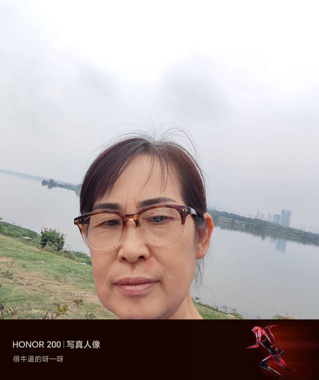 阿姨资料照片
