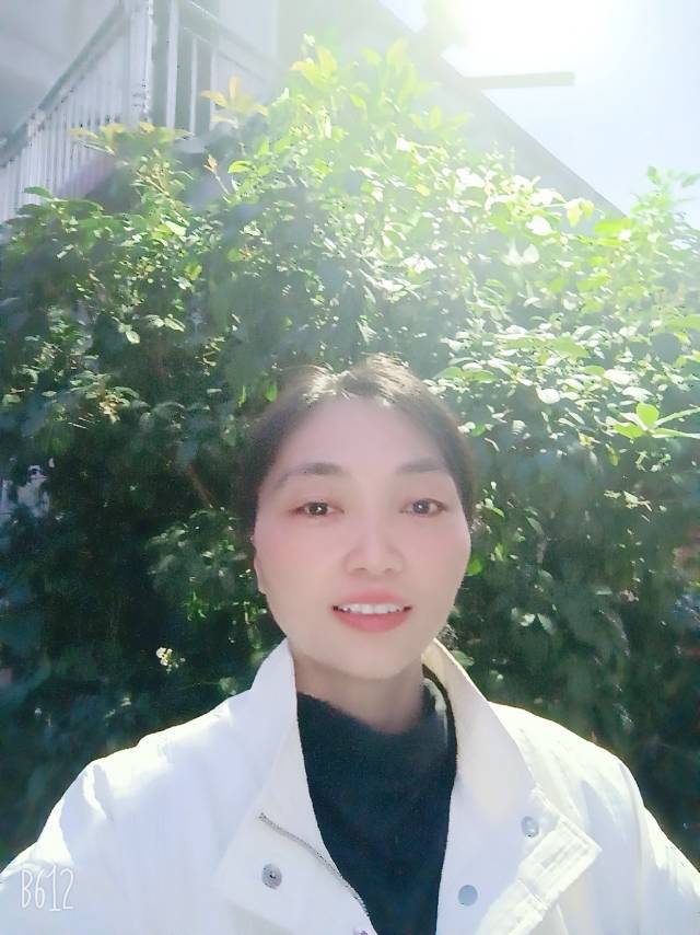 阿姨资料照片