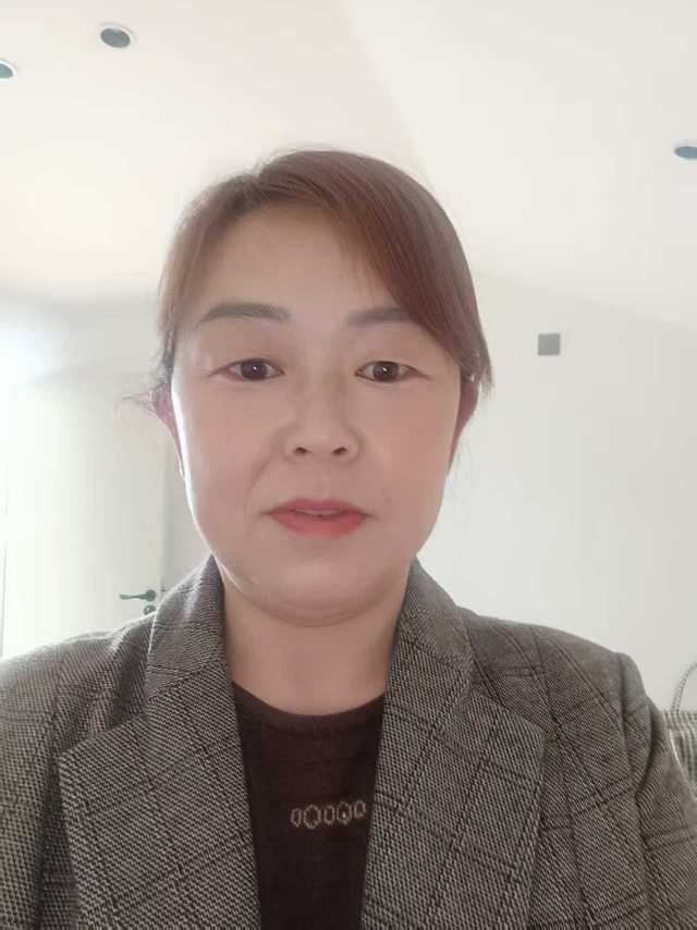 阿姨资料照片