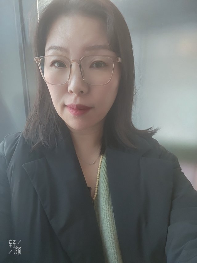 阿姨资料照片