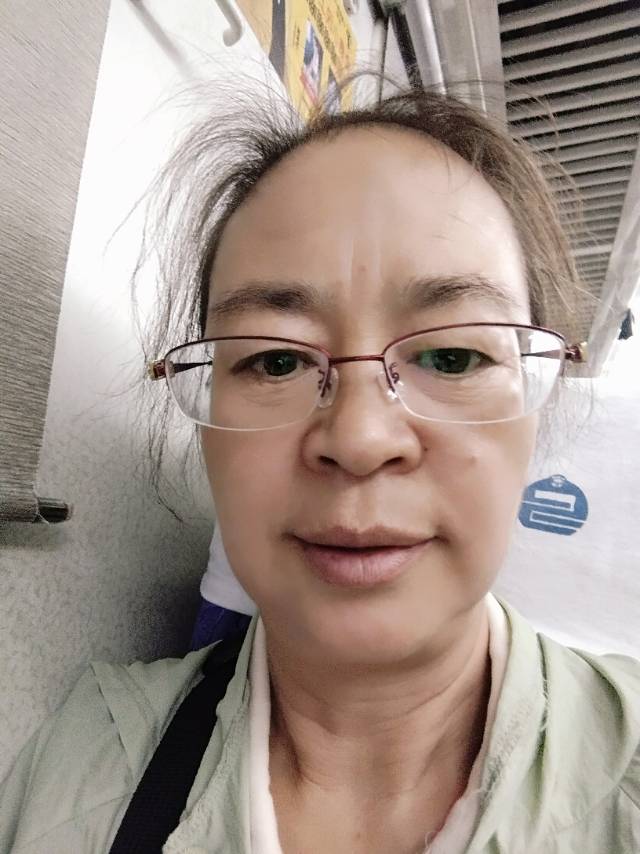 阿姨资料照片