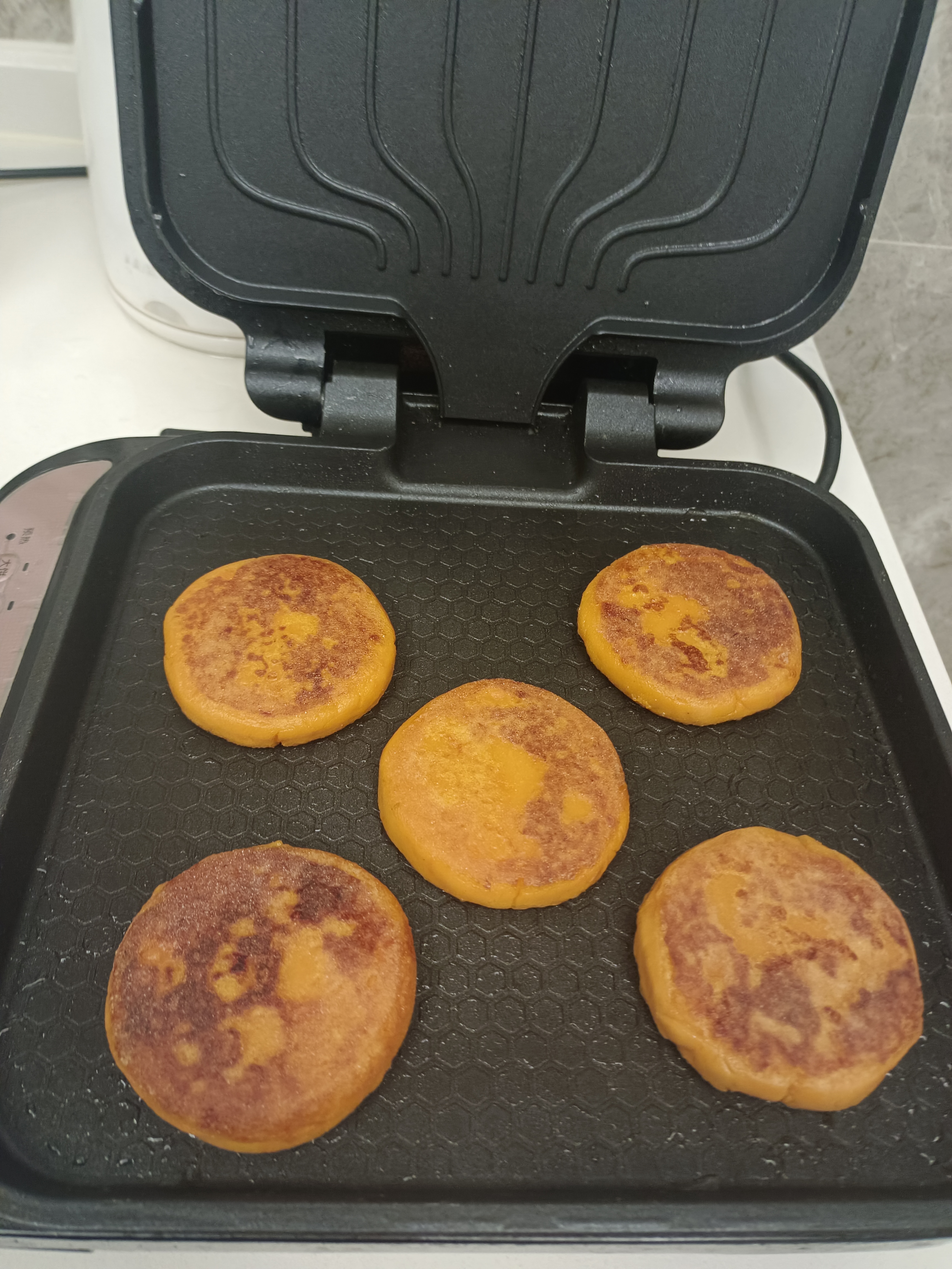 阿姨资料照片
