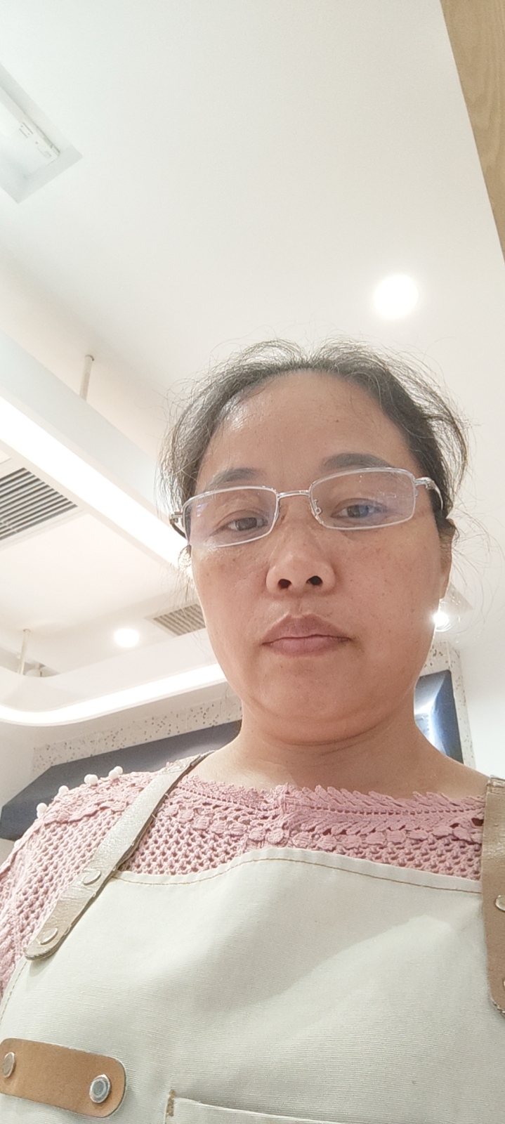 阿姨照片