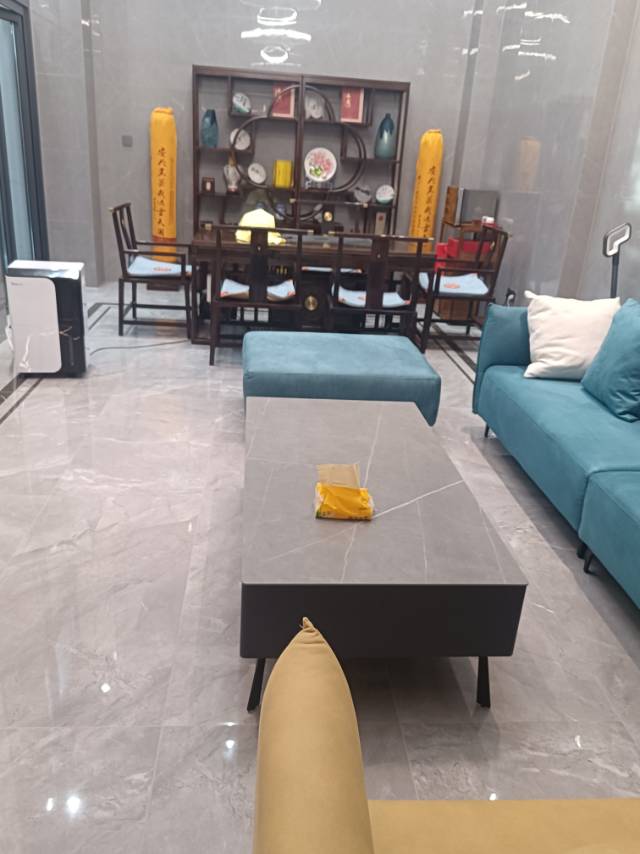 余阿姨照片