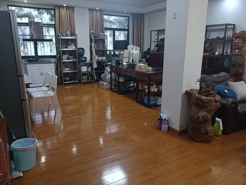 余阿姨照片