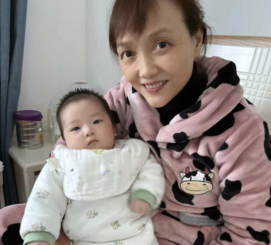 程阿姨照片