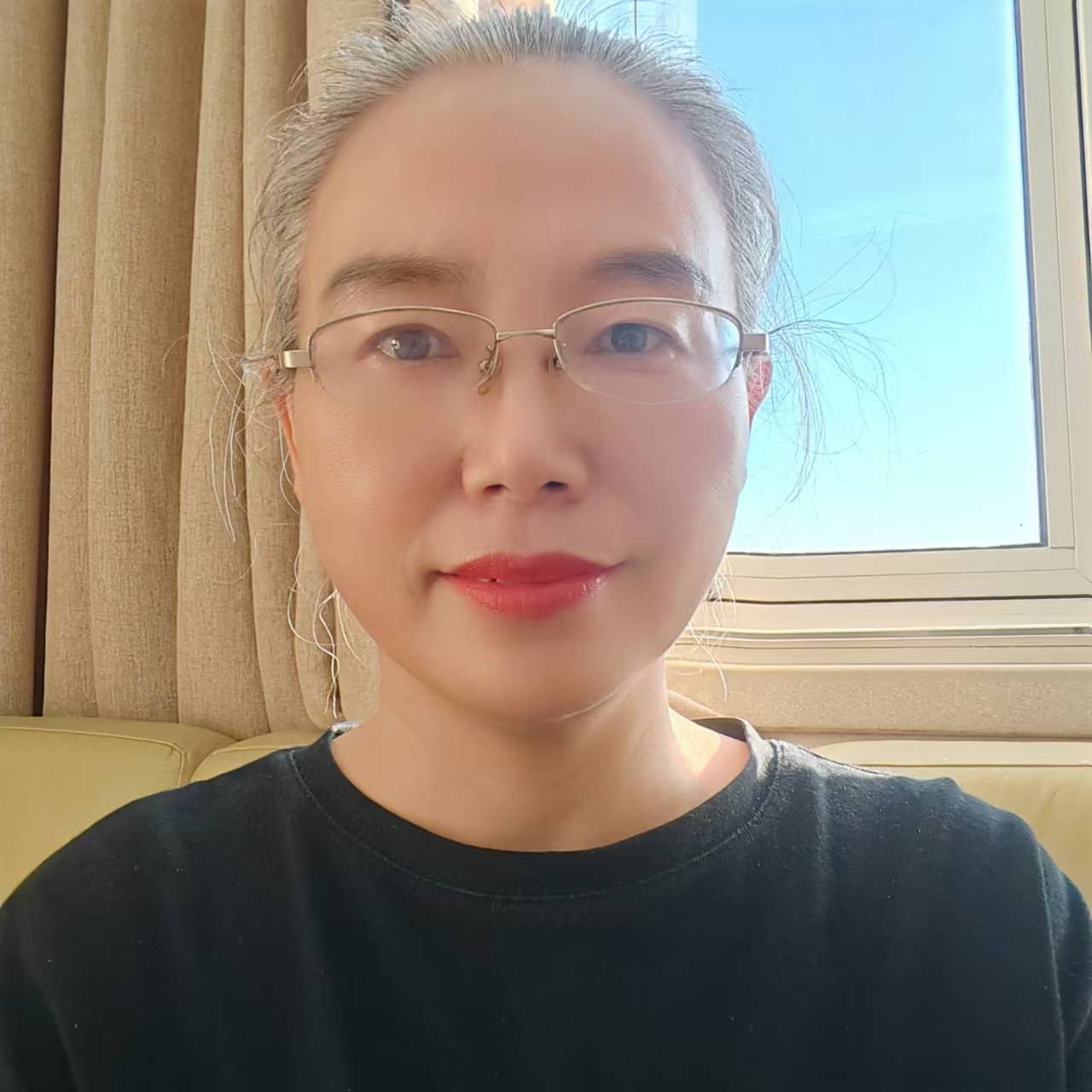 阿姨资料照片