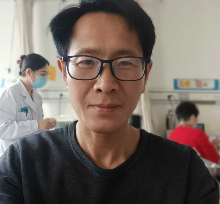 宋护工照片