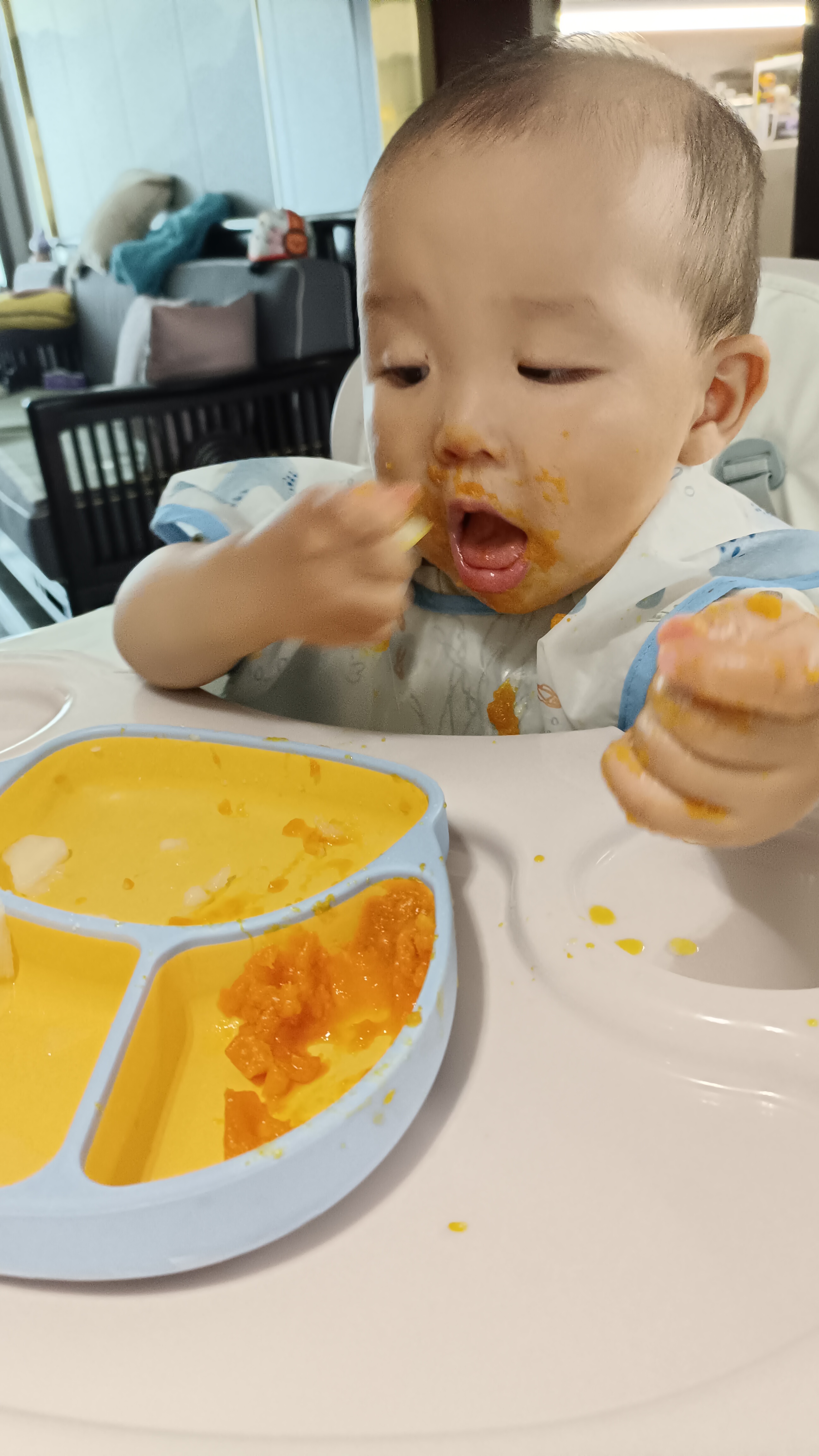 阿姨资料照片