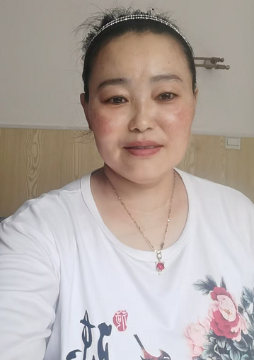 阿姨资料照片