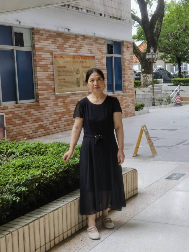 余阿姨照片