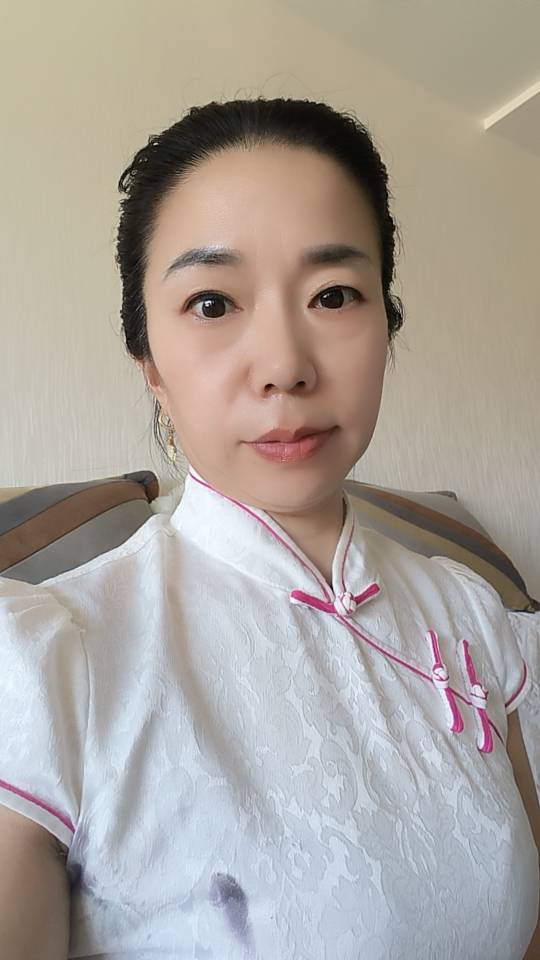阿姨资料照片