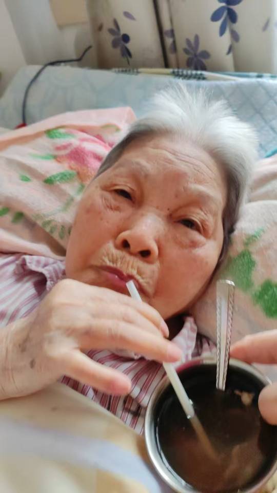 米阿姨照片