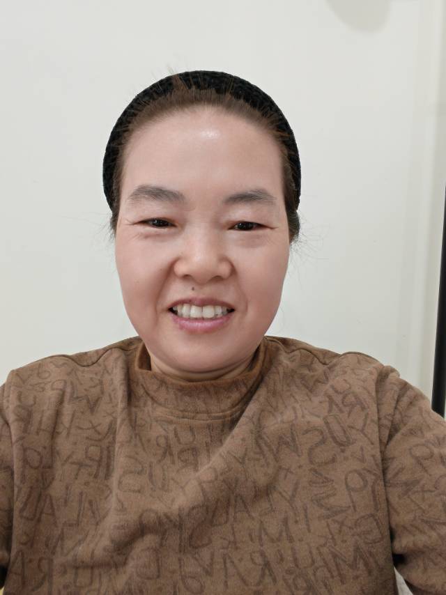 韩阿姨照片