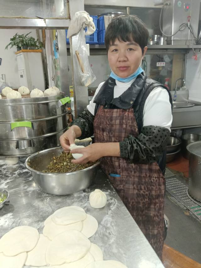 曹阿姨照片