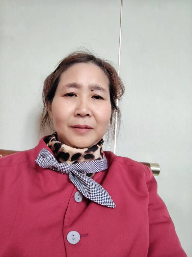 向阿姨照片