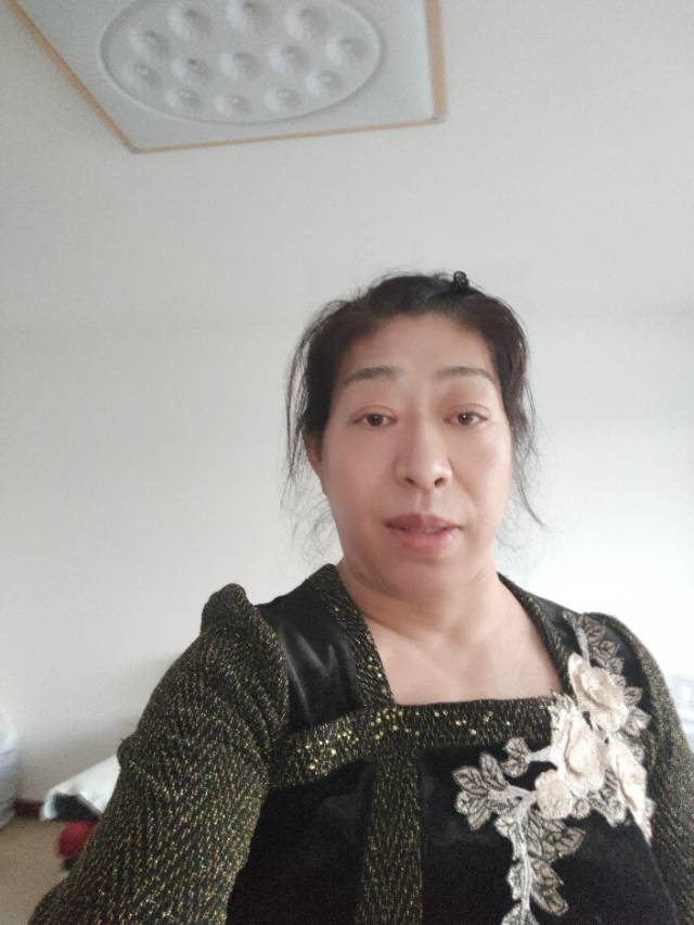 邢护工照片
