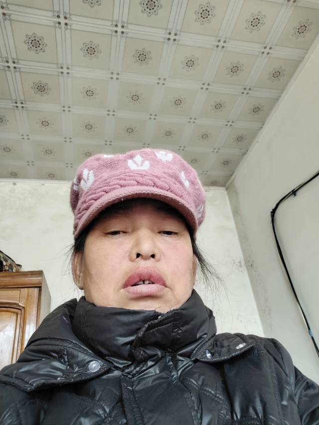 阿姨资料照片