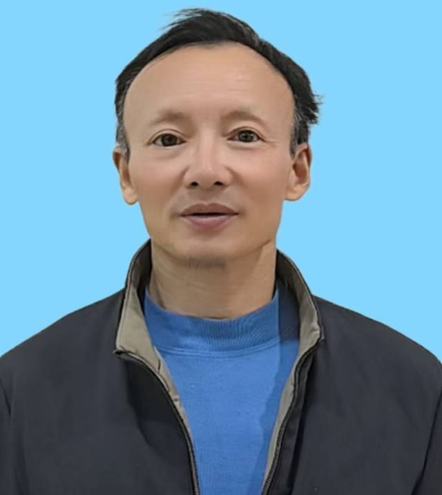 尹护工照片