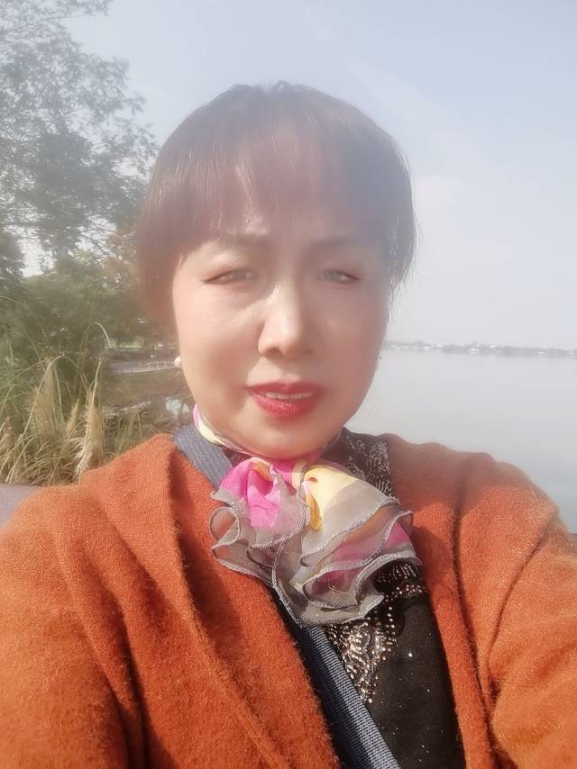 李阿姨照片