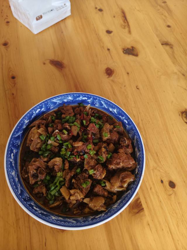 何阿姨照片