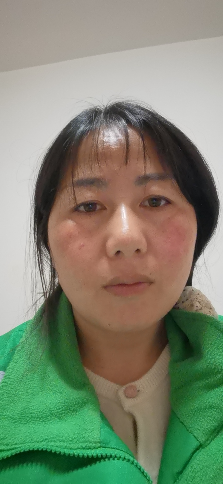 叶护工照片