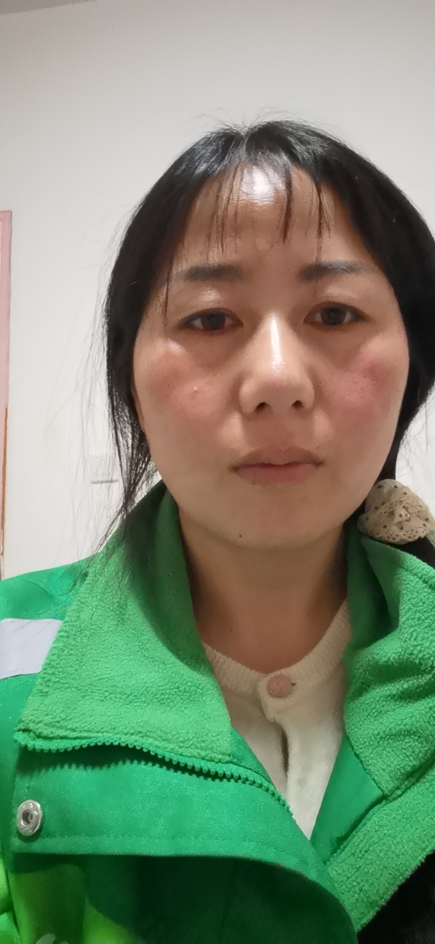 叶护工照片