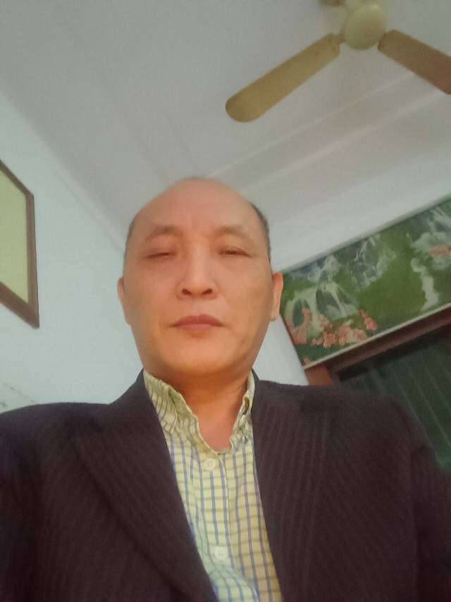 孔护工照片