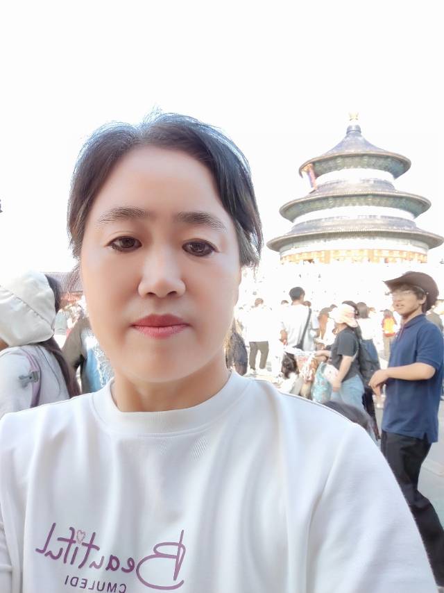 阿姨资料照片