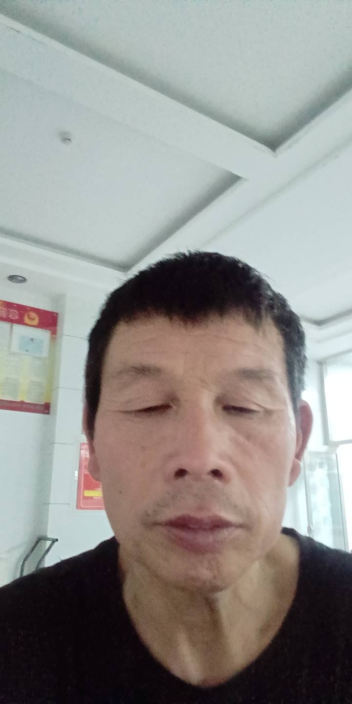张护工照片
