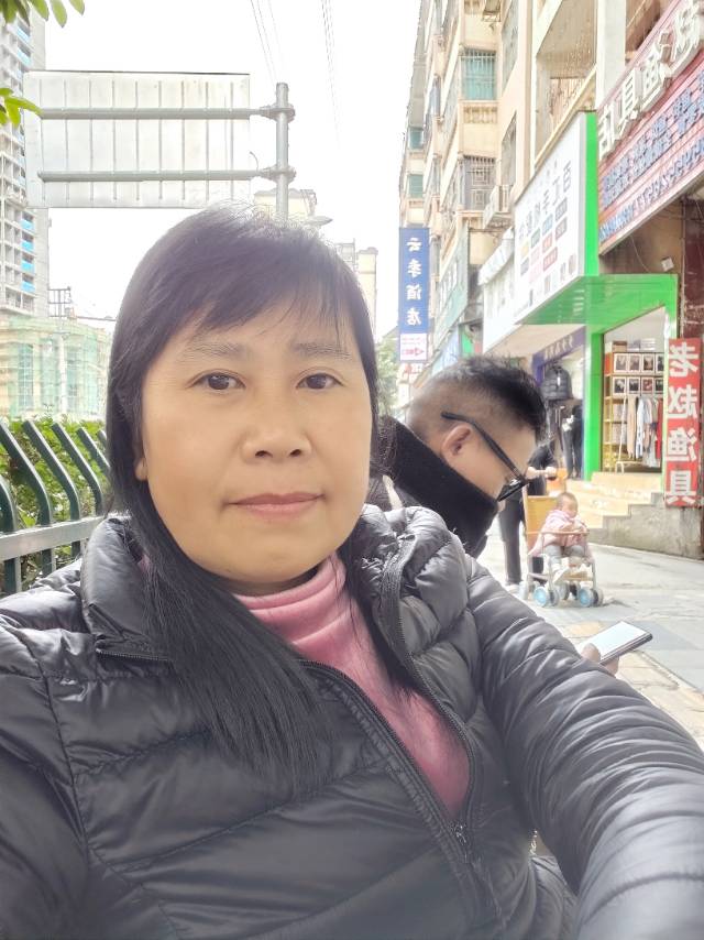 谭阿姨照片