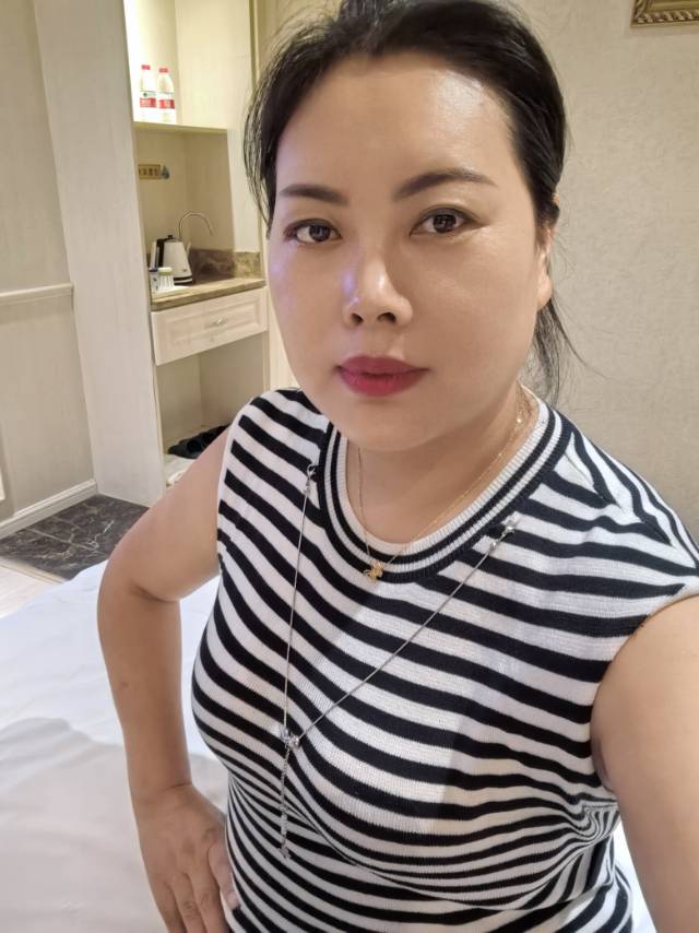 童阿姨照片