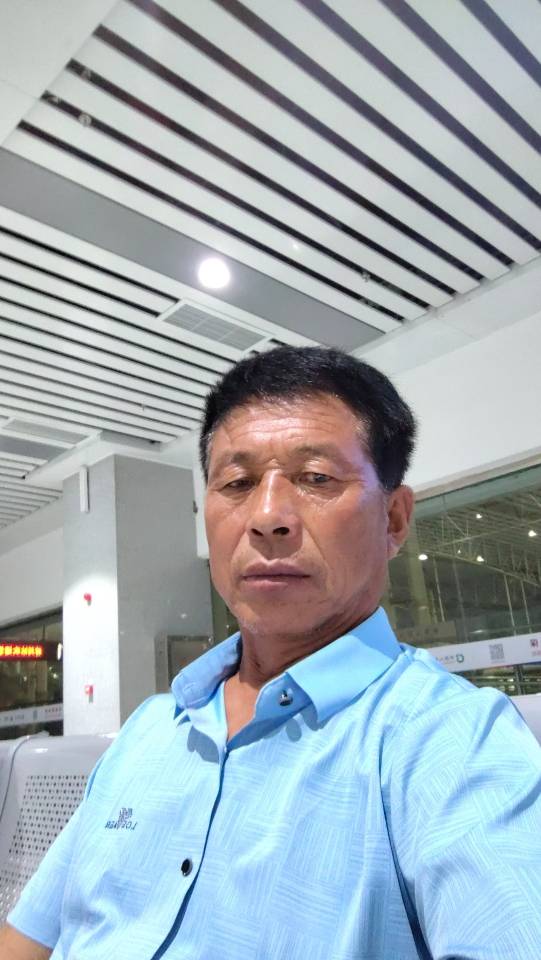 姜护工照片