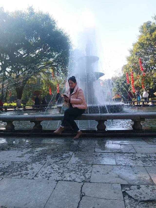 龚阿姨照片