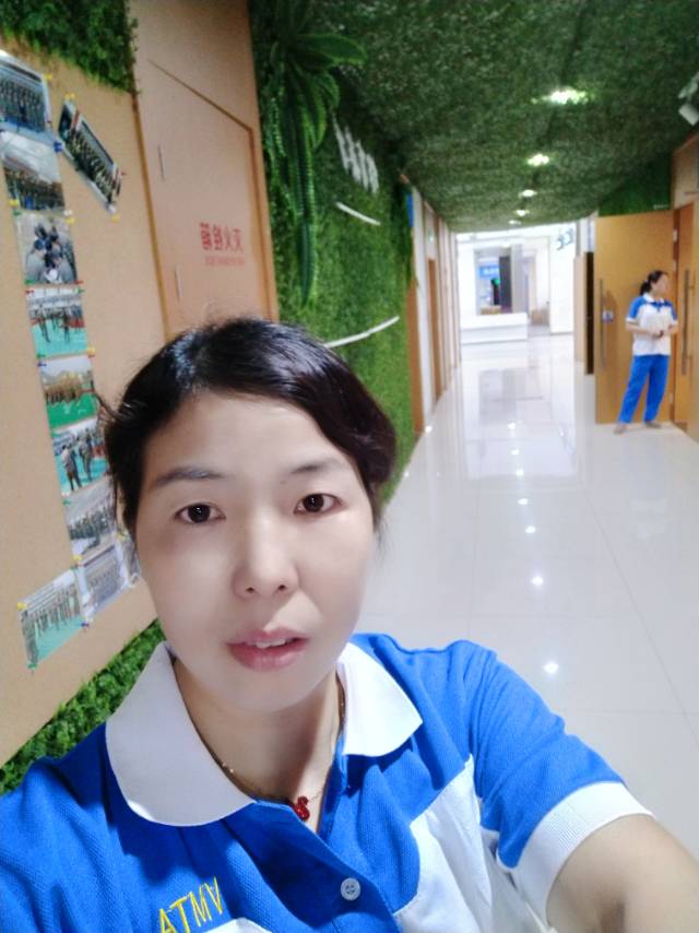 周阿姨照片