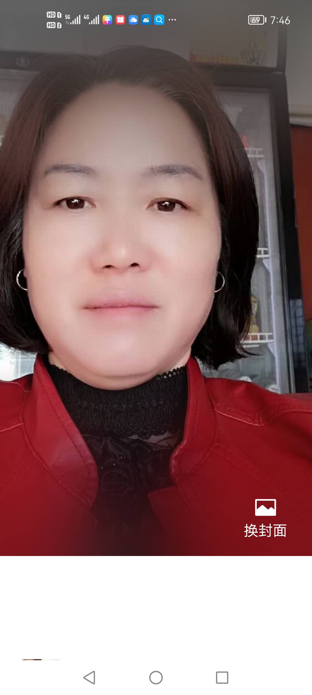 何阿姨照片