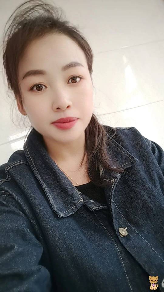 阿姨资料照片