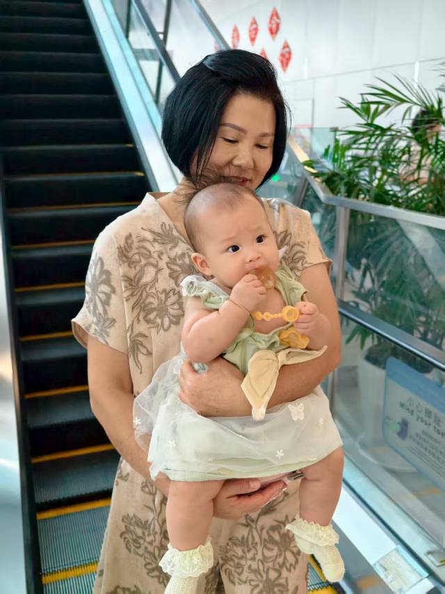 商阿姨照片