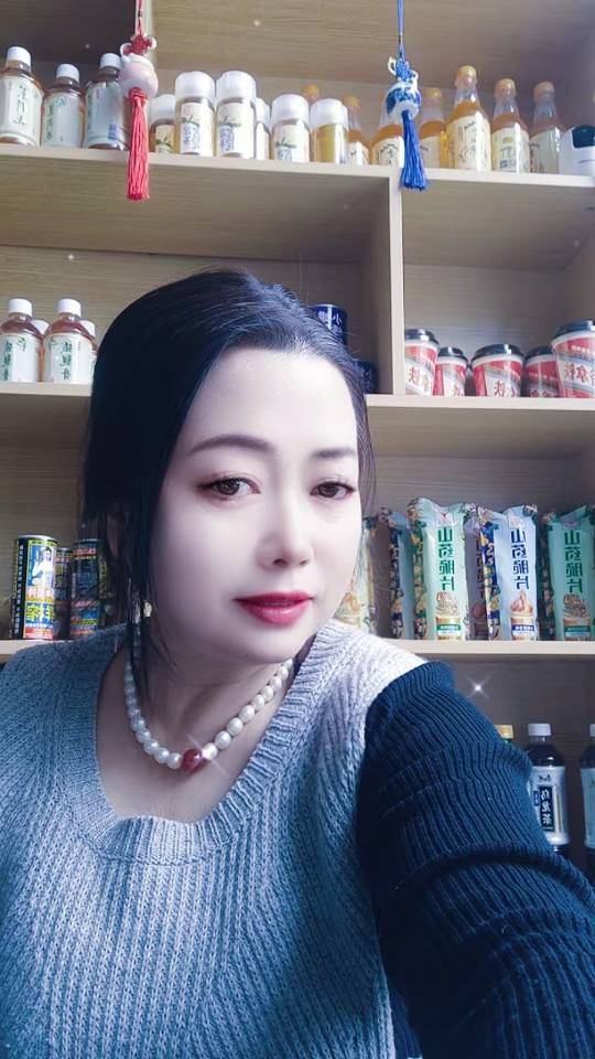 阿姨资料照片