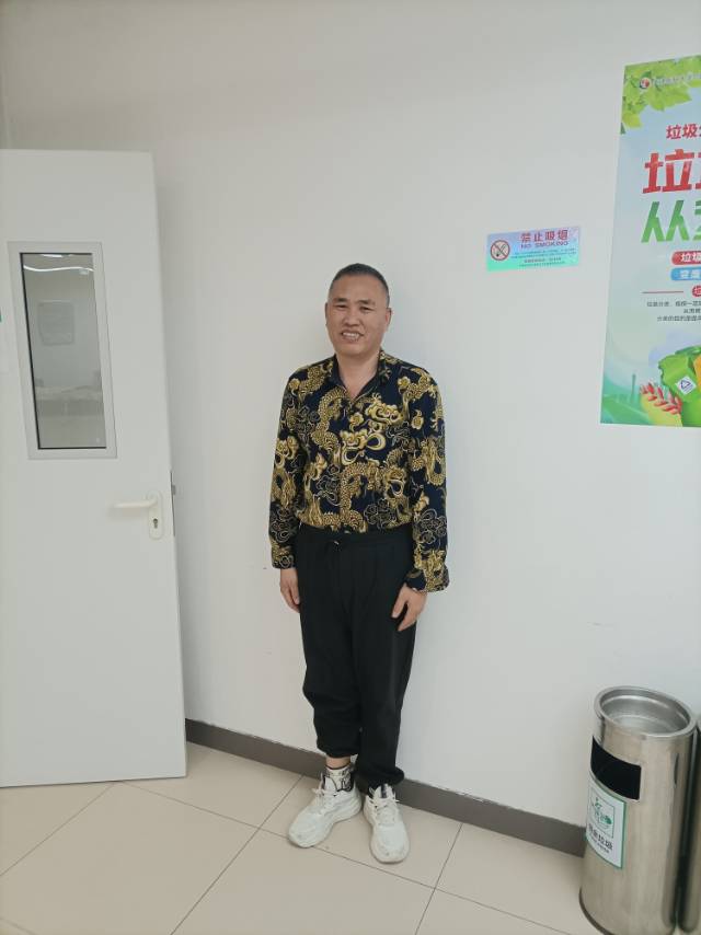 束护工照片