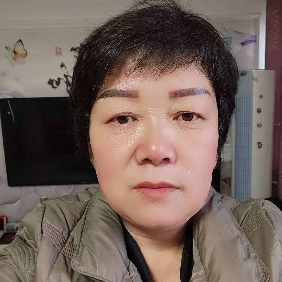 阿姨资料照片