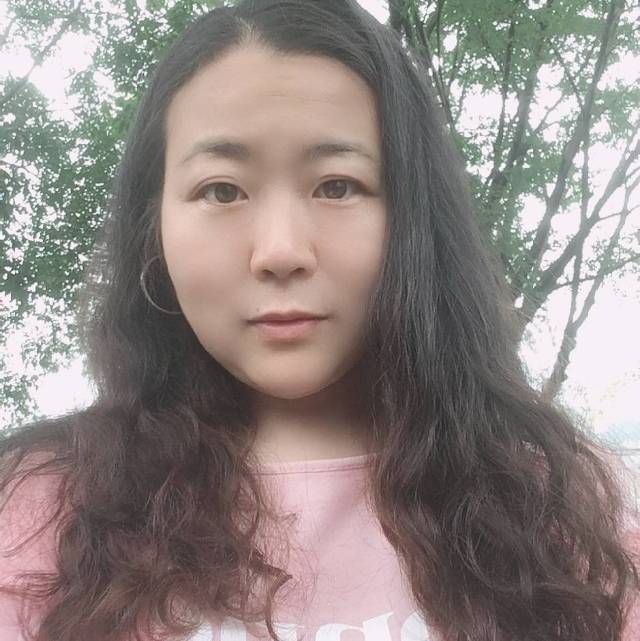 阿姨资料照片