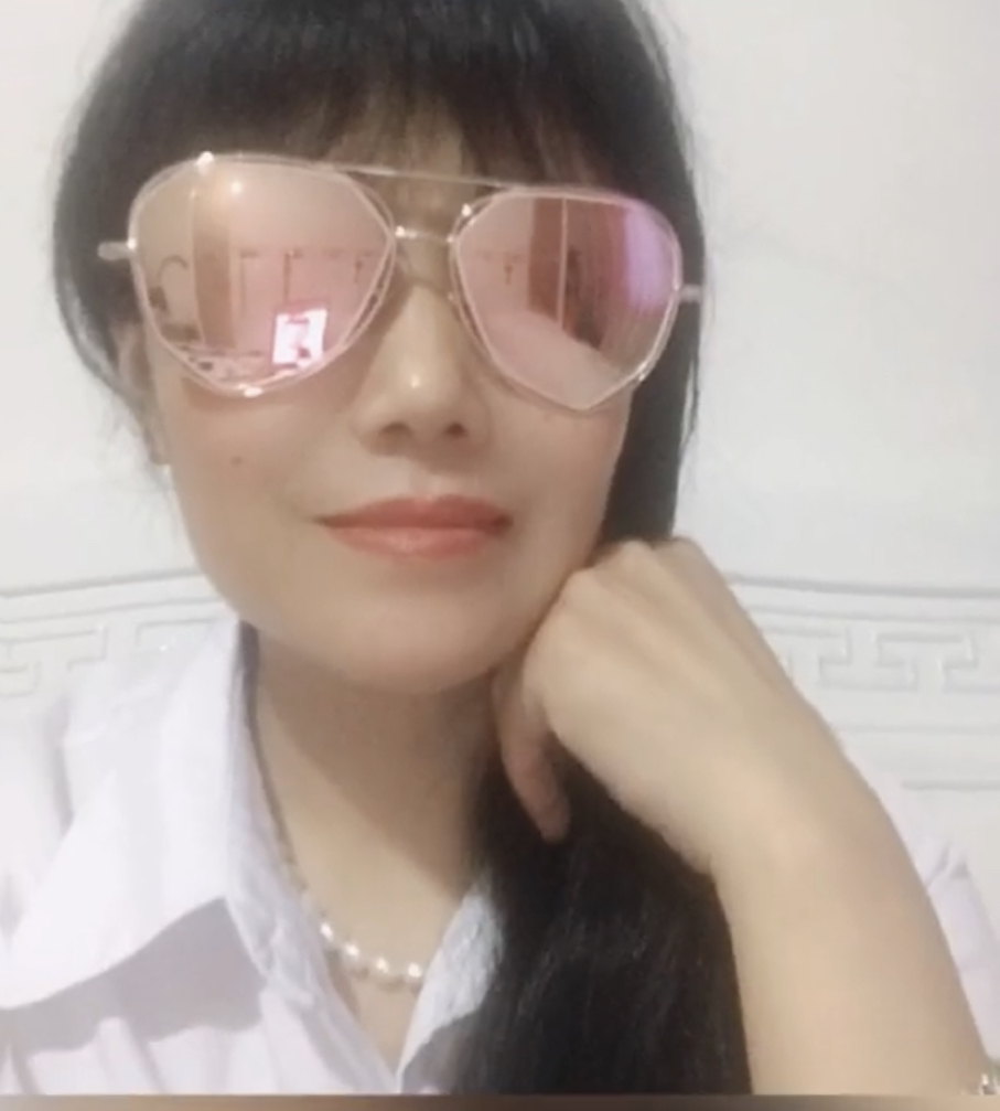 彭阿姨照片