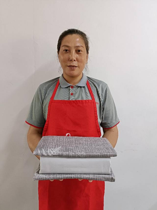 阿姨资料照片