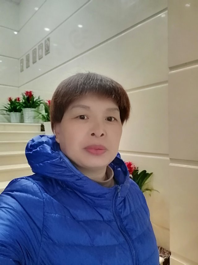 阿姨资料照片