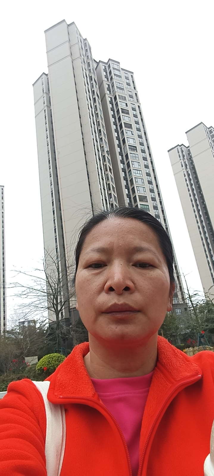 卢阿姨照片