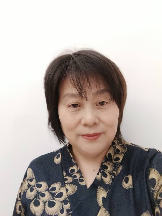 阿姨资料照片