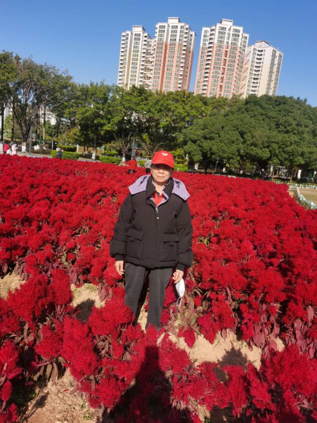 江护工照片