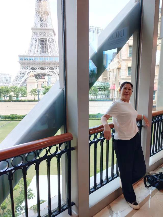 韩阿姨照片